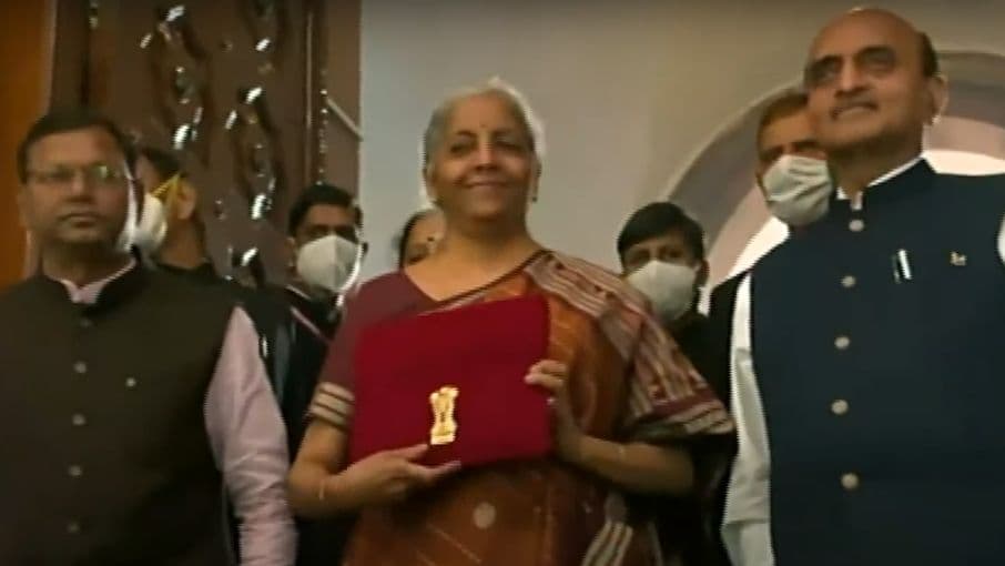 सुर्खियां बटोरने पर केंद्रित है यह बजट!